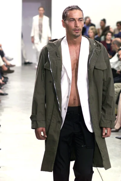 Look 27